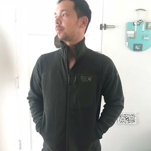 Mountain hardware green zip jacket, small
